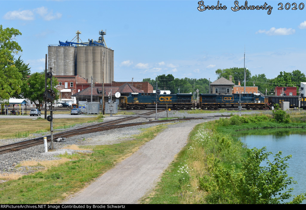 CSXT 233 & CSXT 344